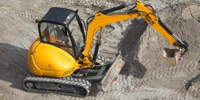 Industrial Starters: Ensuring Reliability for Heavy Machinery