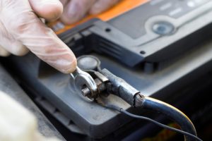 How to Tell When Your Battery Cables Are Malfunctioning